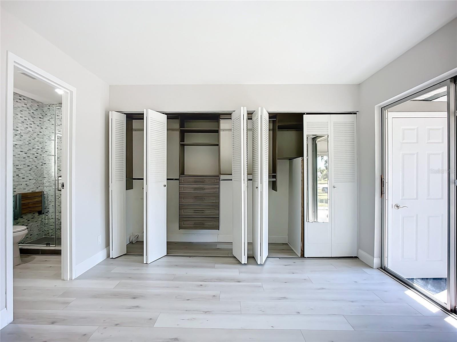 W7880568 Property Photo