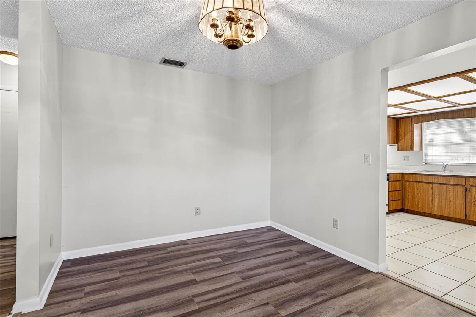 5615 N MCKAY AVE, TAMPA, FL, 33603