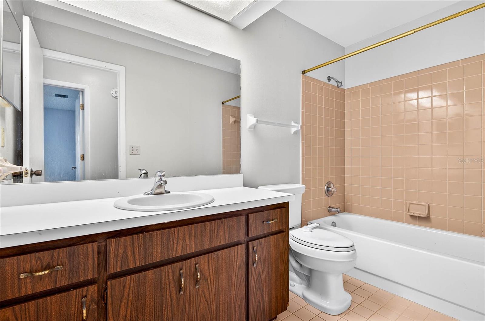 5615 N MCKAY AVE, TAMPA, FL, 33603