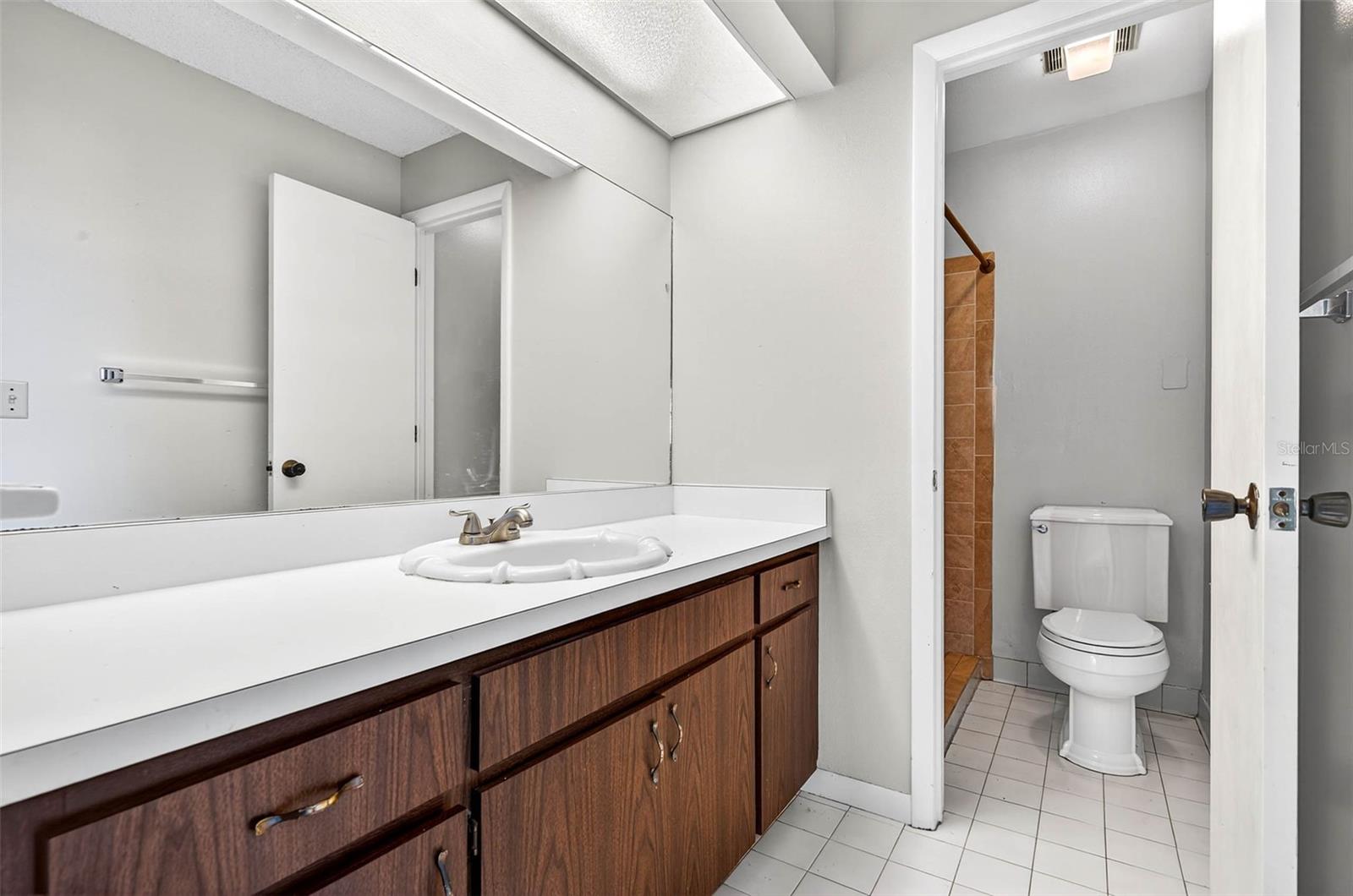 5615 N MCKAY AVE, TAMPA, FL, 33603