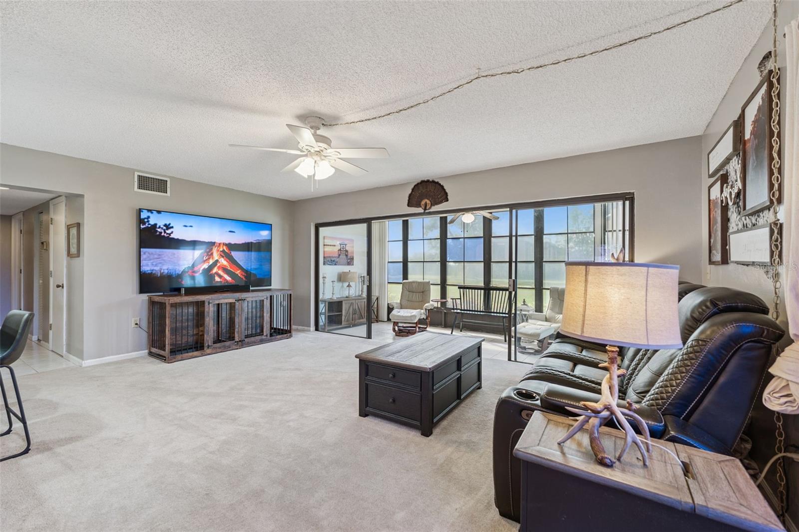 P4936974 Property Photo