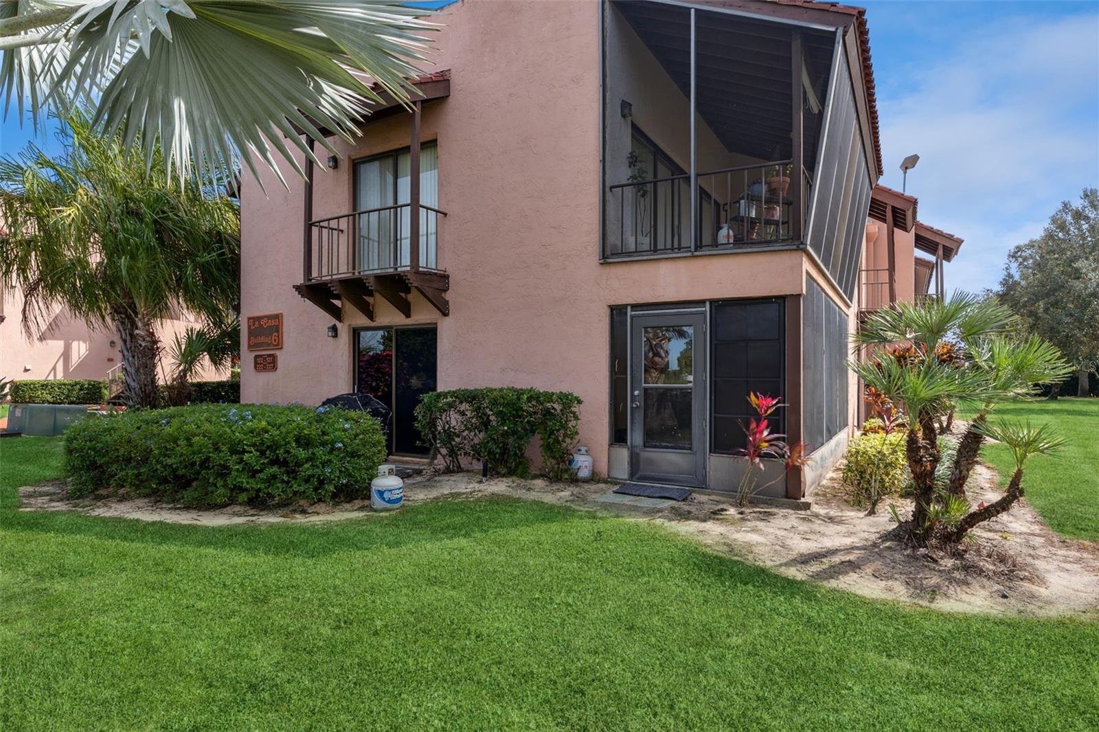 P4936974 Property Photo