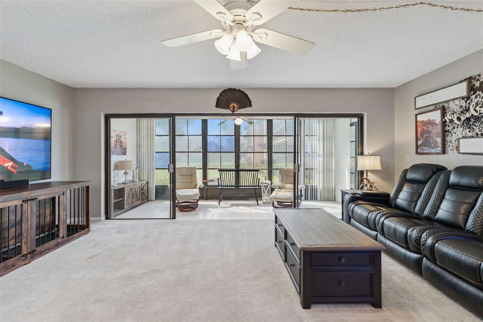 P4936974 Property Photo