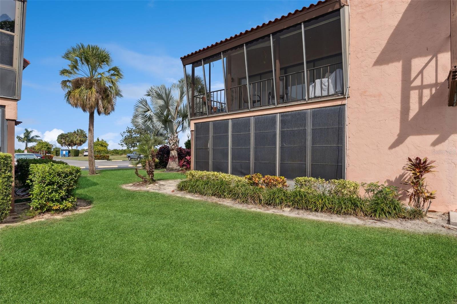 P4936974 Property Photo