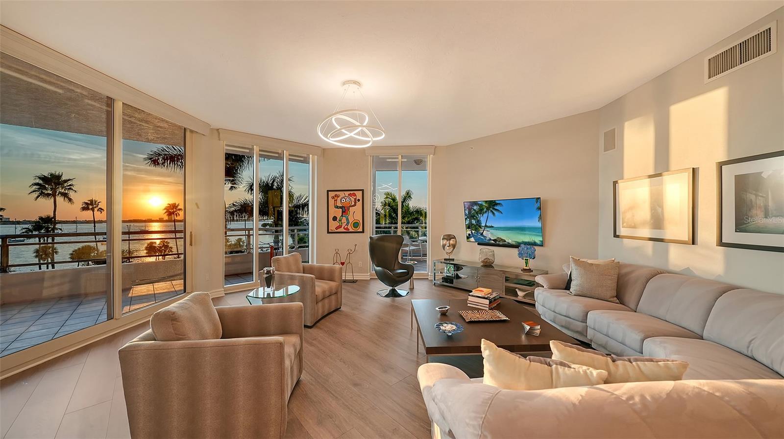 A4671352 Property Photo