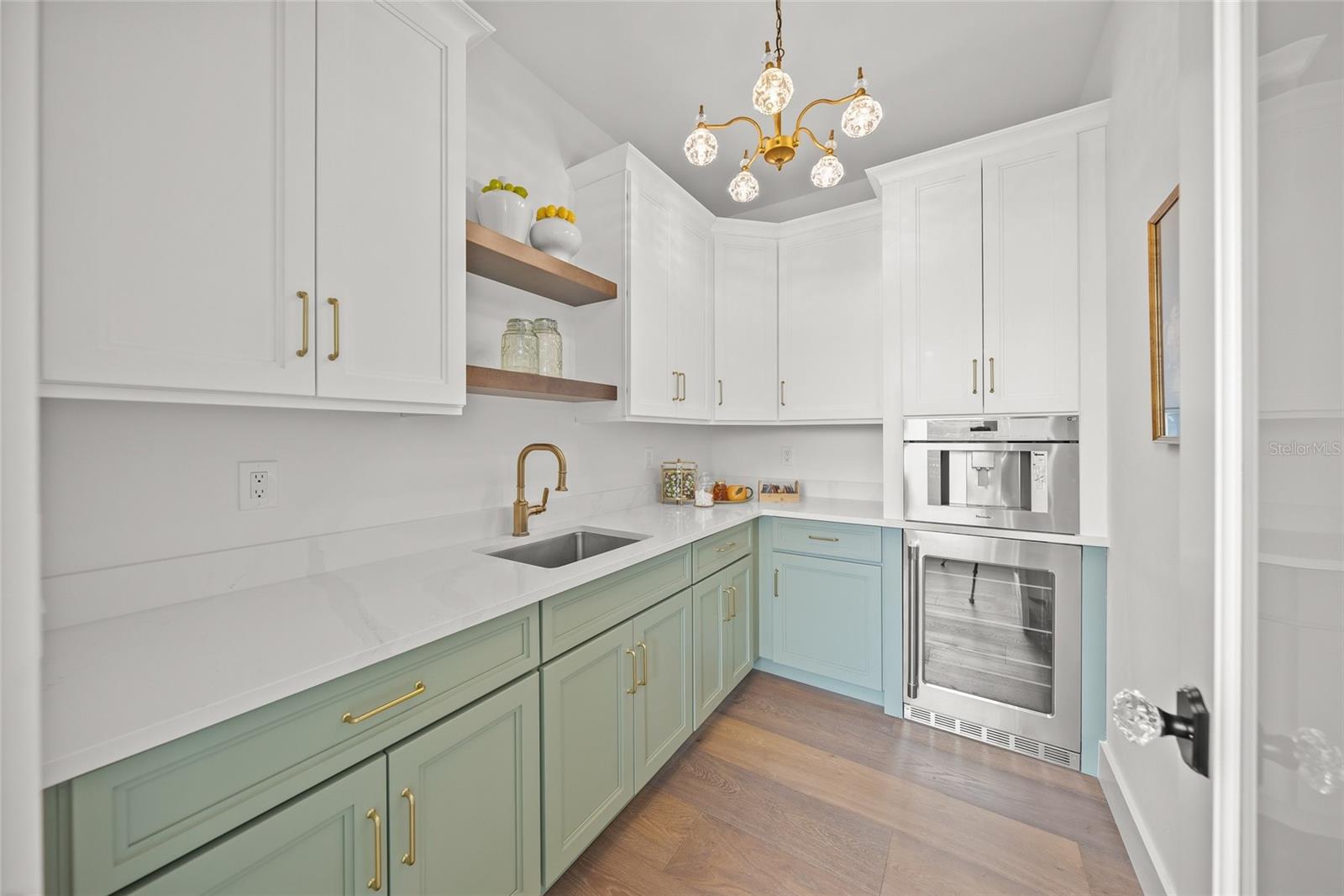 A4671356 Property Photo