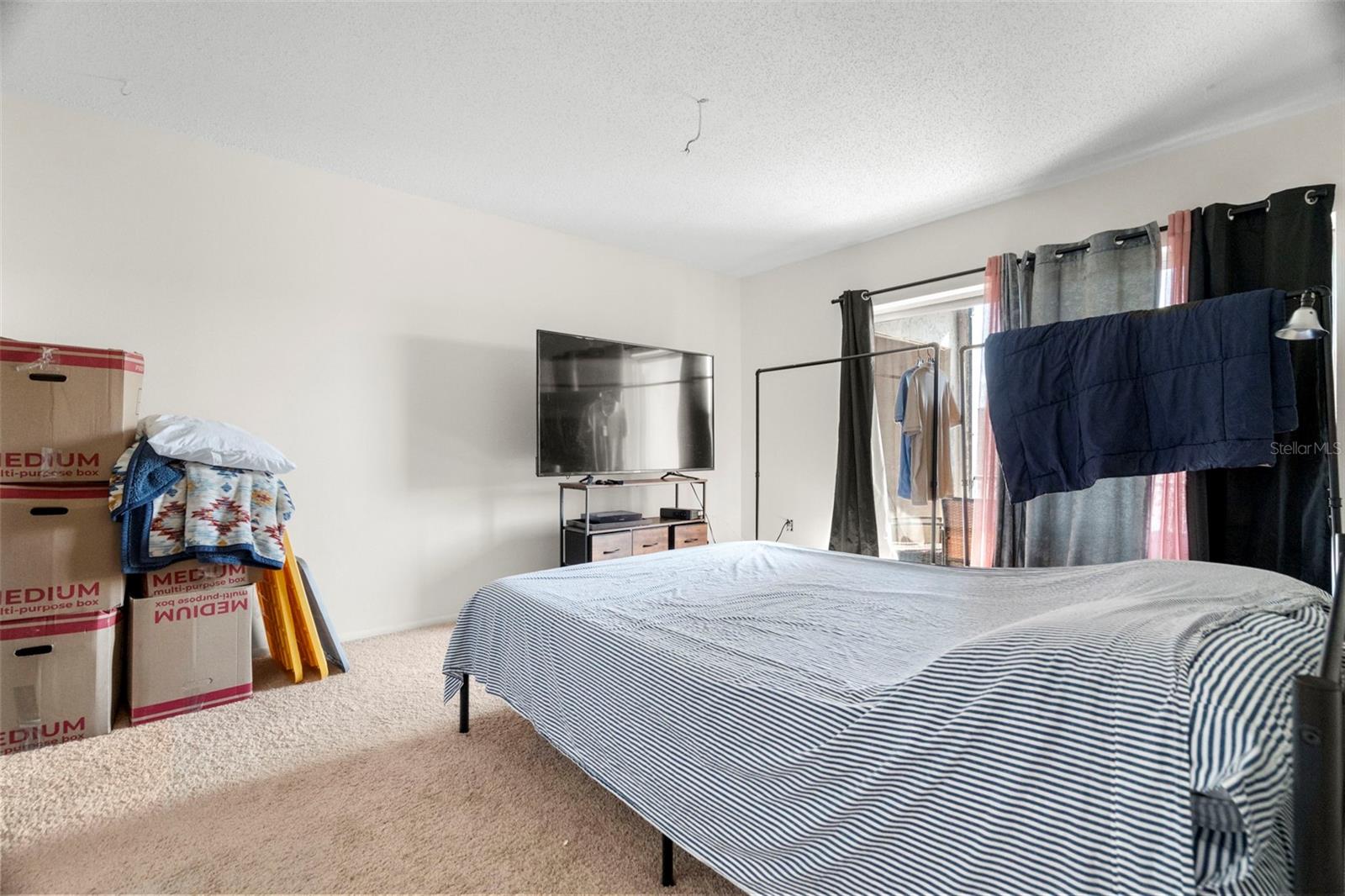 TB8446143 Property Photo