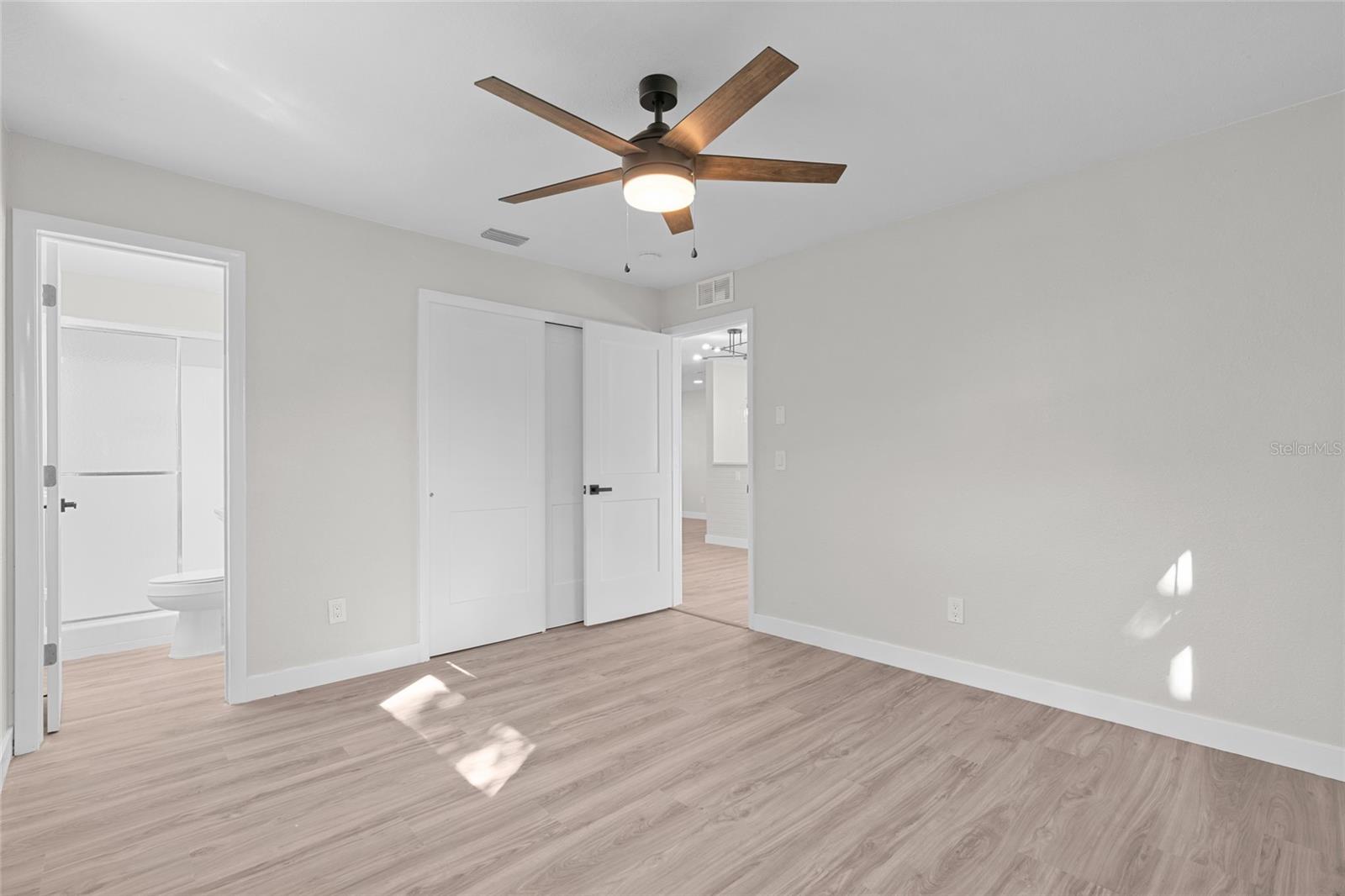 10095 NASSAU CT, SEMINOLE, FL, 33776