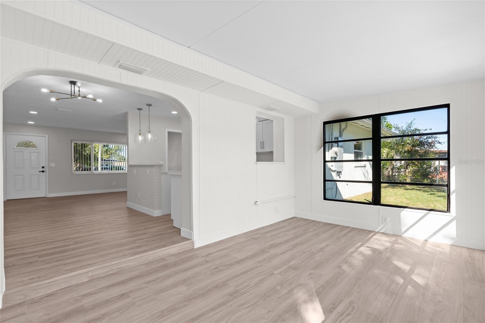 10095 NASSAU CT, SEMINOLE, FL, 33776