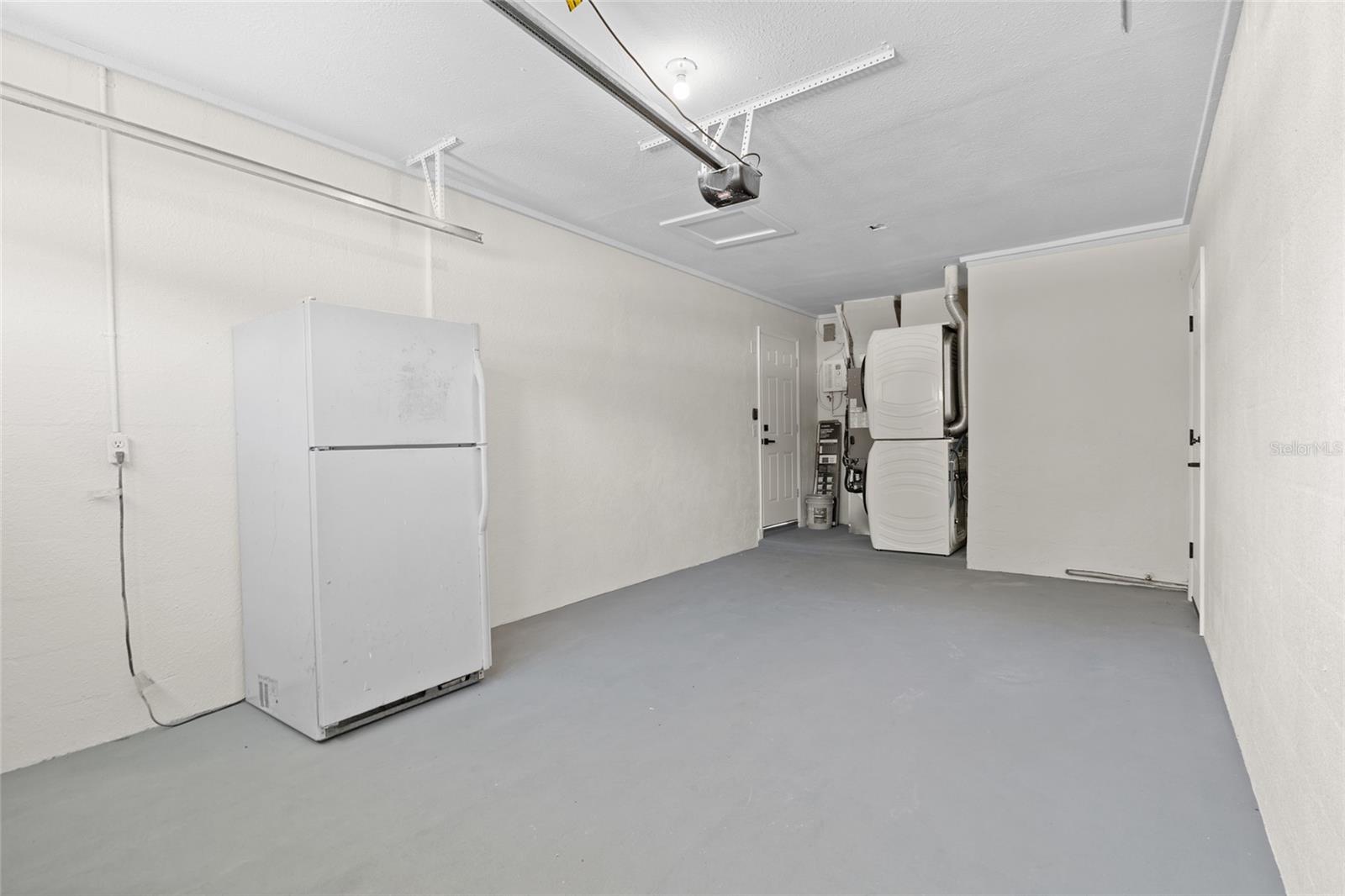 10095 NASSAU CT, SEMINOLE, FL, 33776