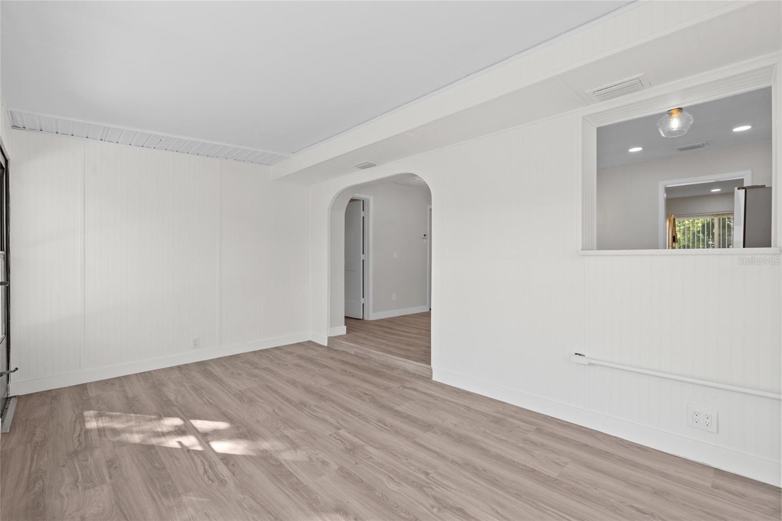 10095 NASSAU CT, SEMINOLE, FL, 33776