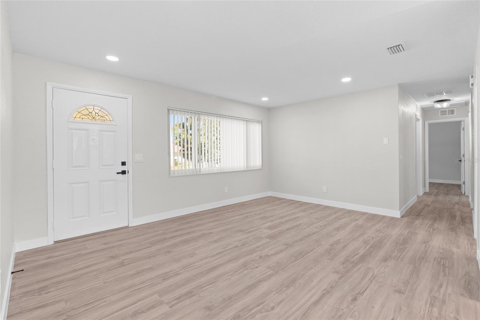 10095 NASSAU CT, SEMINOLE, FL, 33776