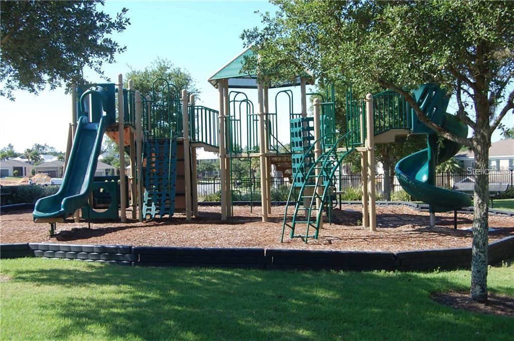 3212 BAYOU LN, TAVARES, FL, 32778