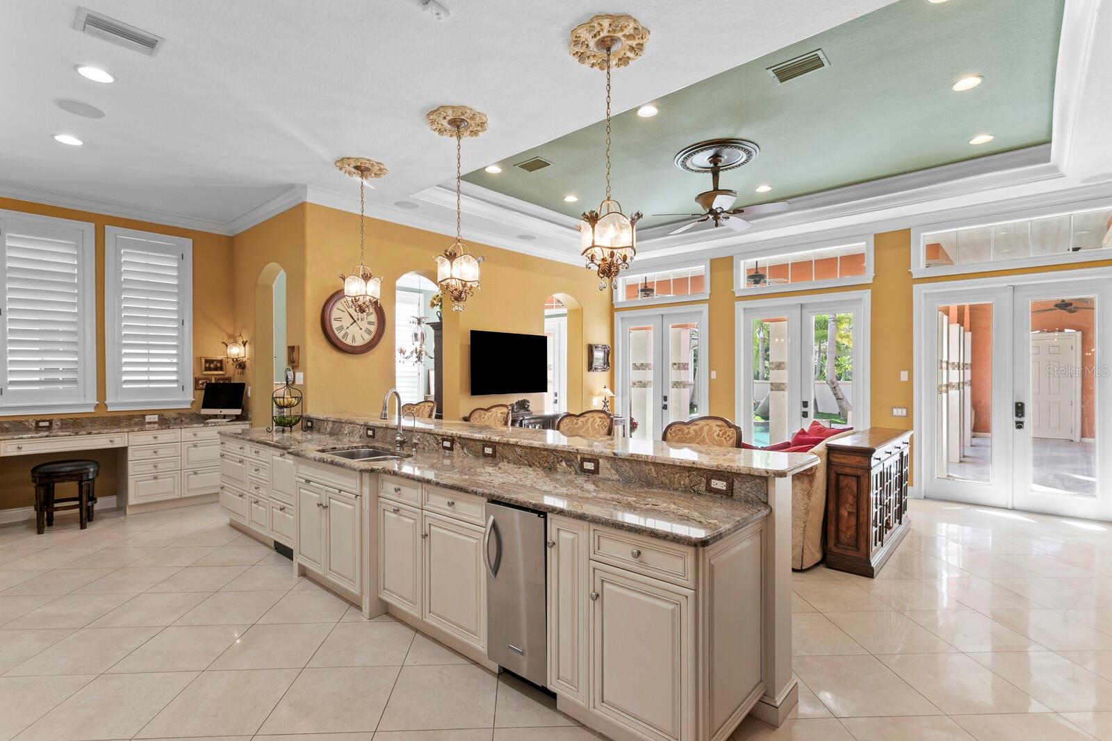 4912 YACHT CLUB DR, TAMPA, FL, 33616