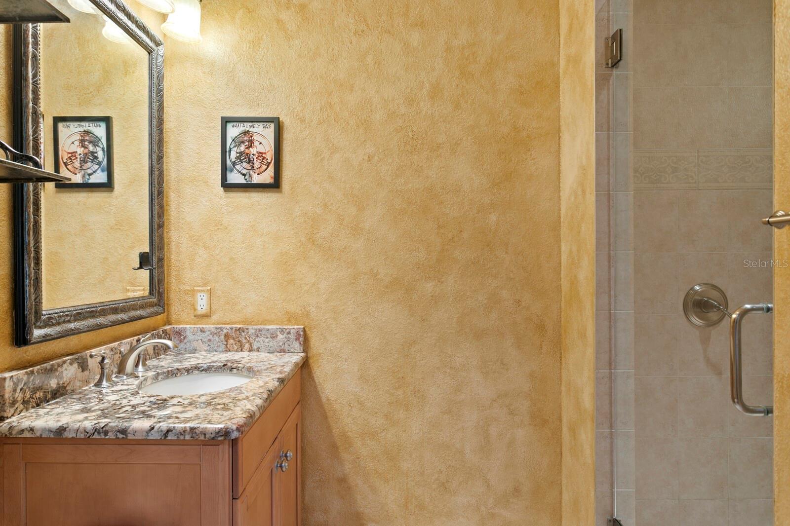 4912 YACHT CLUB DR, TAMPA, FL, 33616