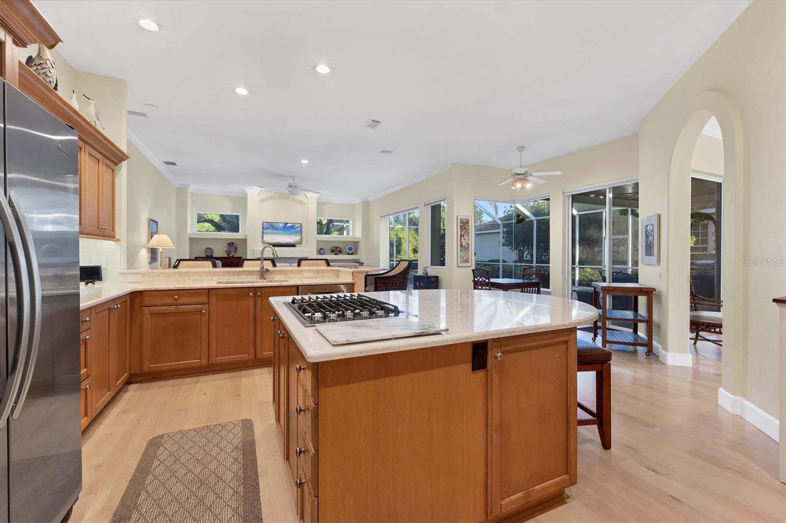 6923 CUMBERLAND TER, UNIVERSITY PARK, FL, 34201