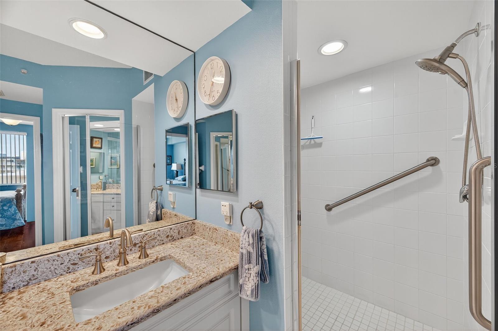 1200 COUNTRY CLUB DR #4405, LARGO, FL, 33771