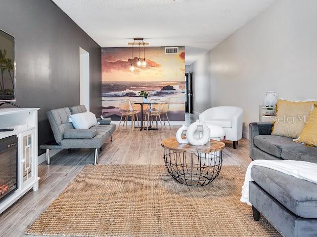 V4945805 Property Photo