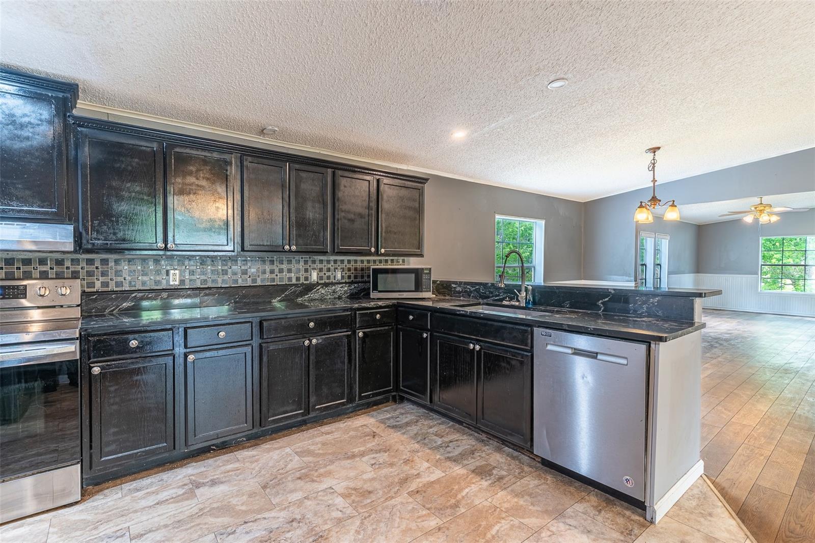 17822 COMMONWEALTH AVE N, POLK CITY, FL, 33868