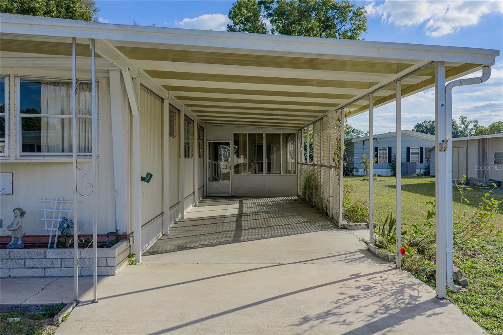 TB8446352 Property Photo