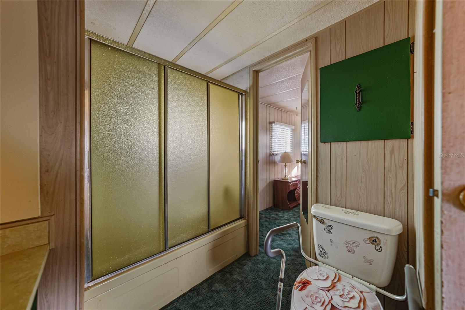 TB8446352 Property Photo