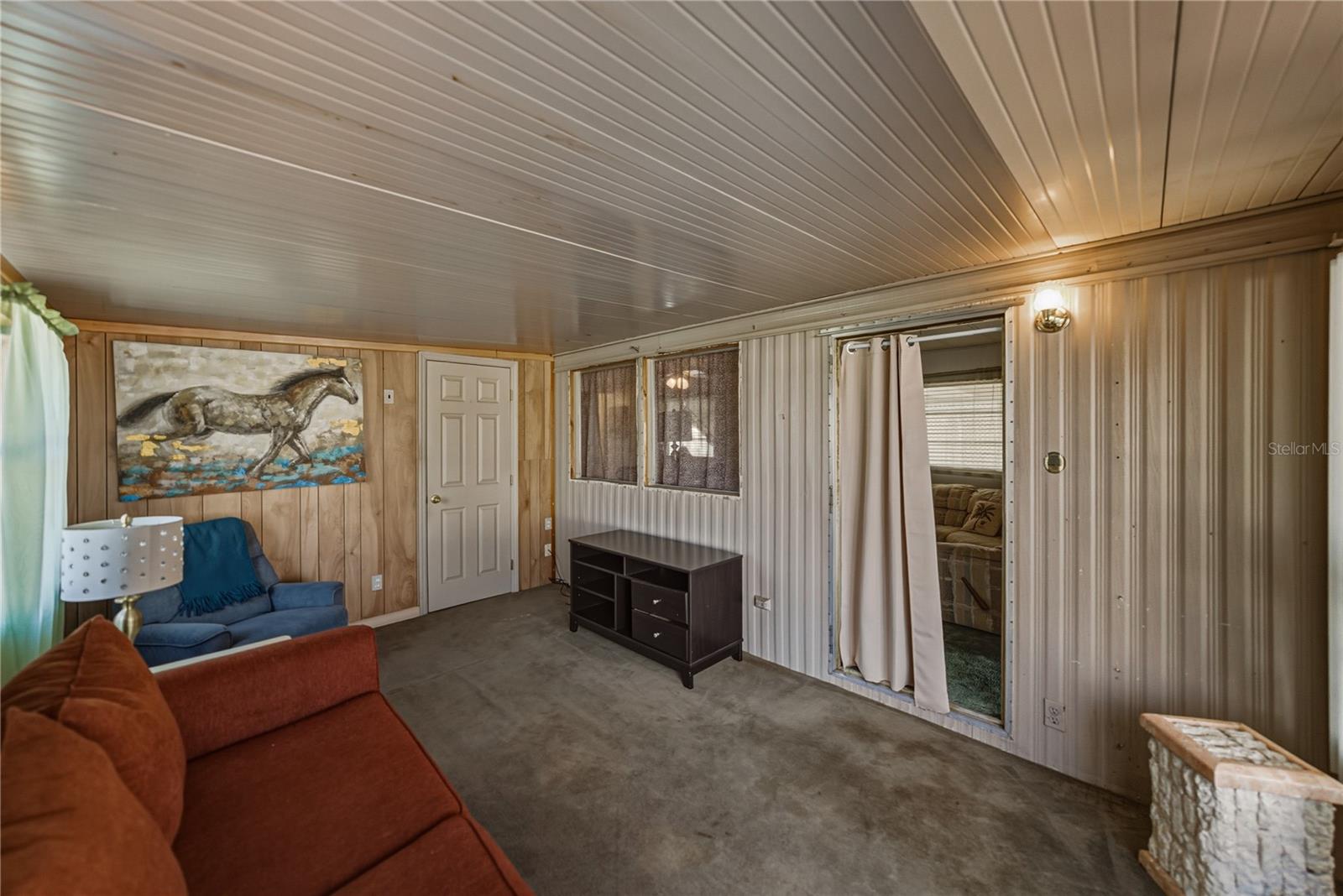 TB8446352 Property Photo