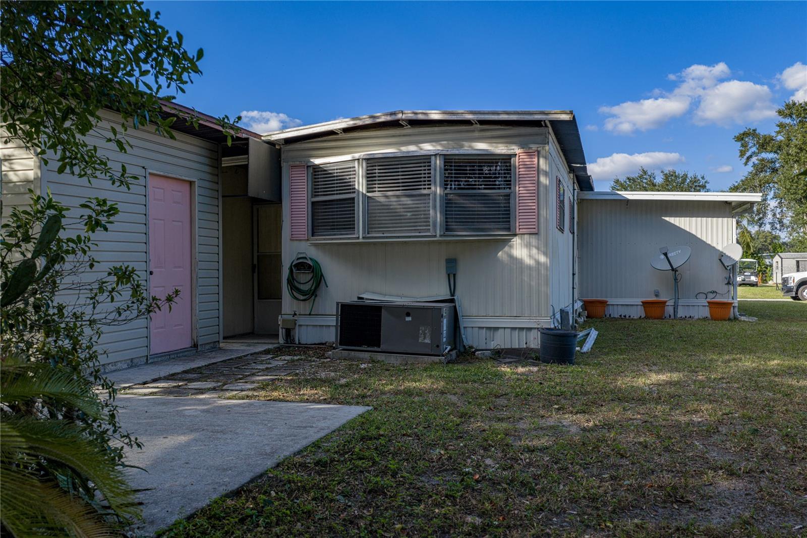 TB8446352 Property Photo