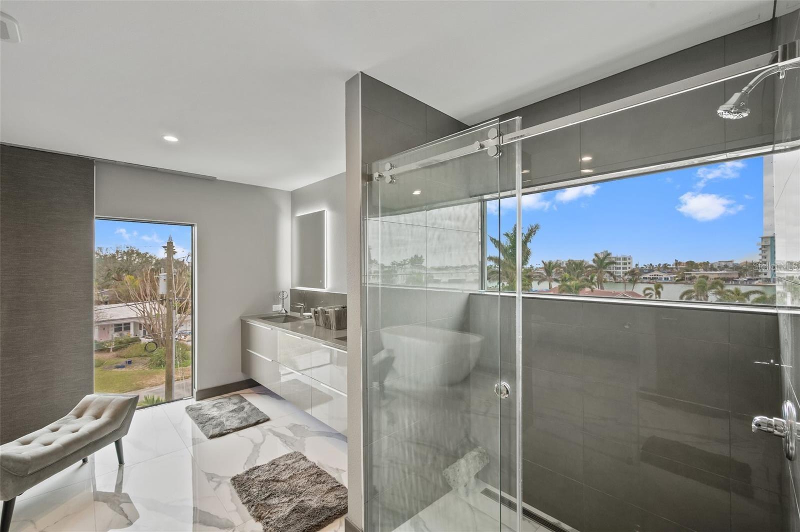 C7517469 Property Photo