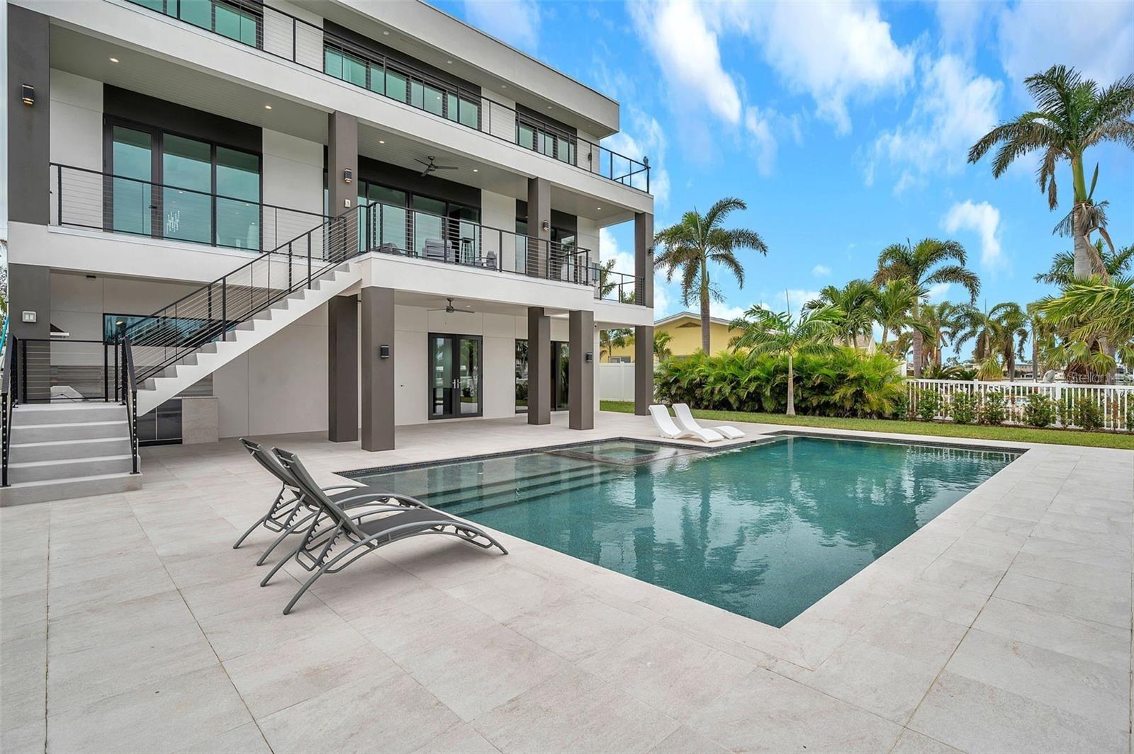 C7517469 Property Photo