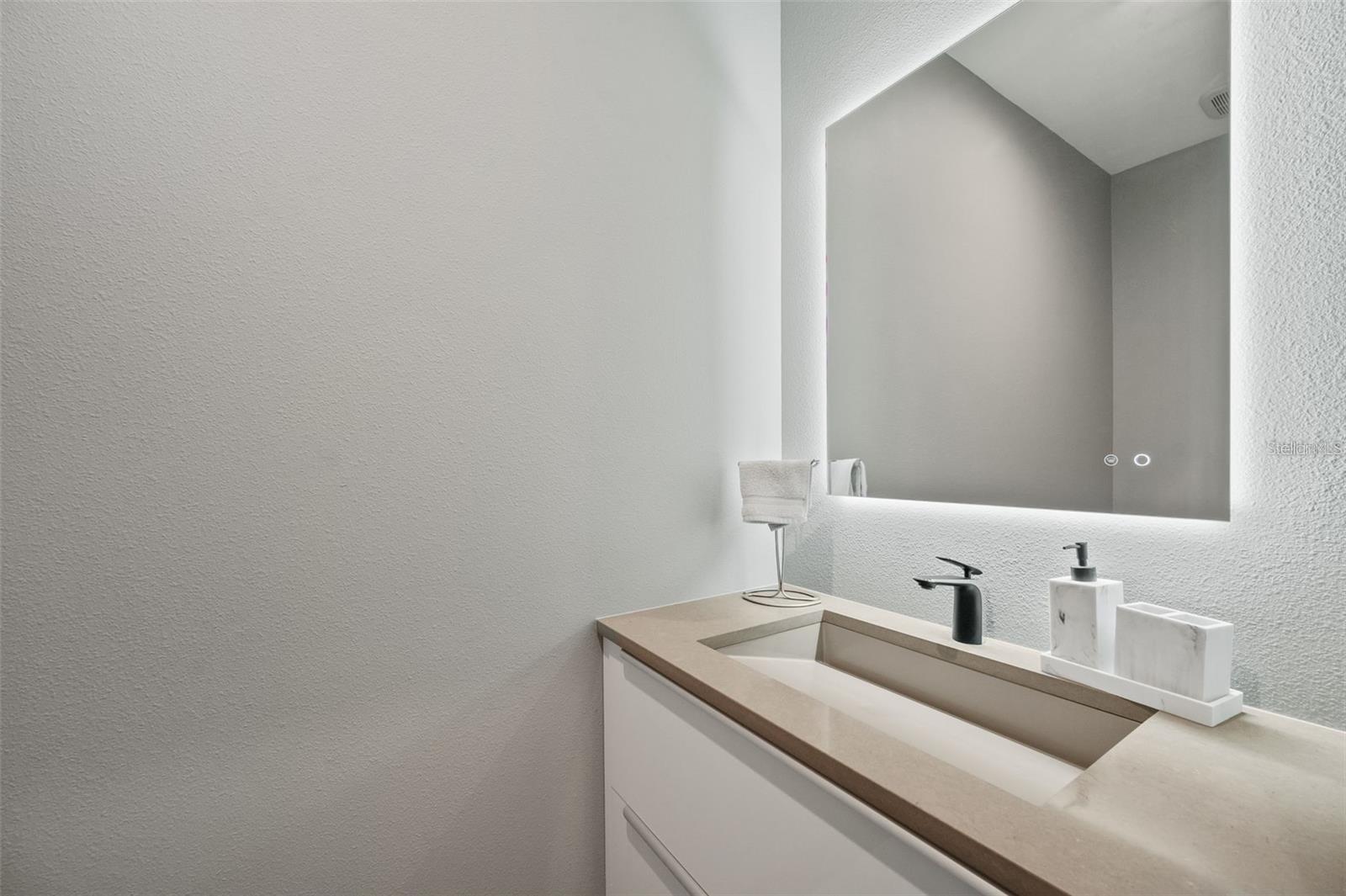 C7517469 Property Photo