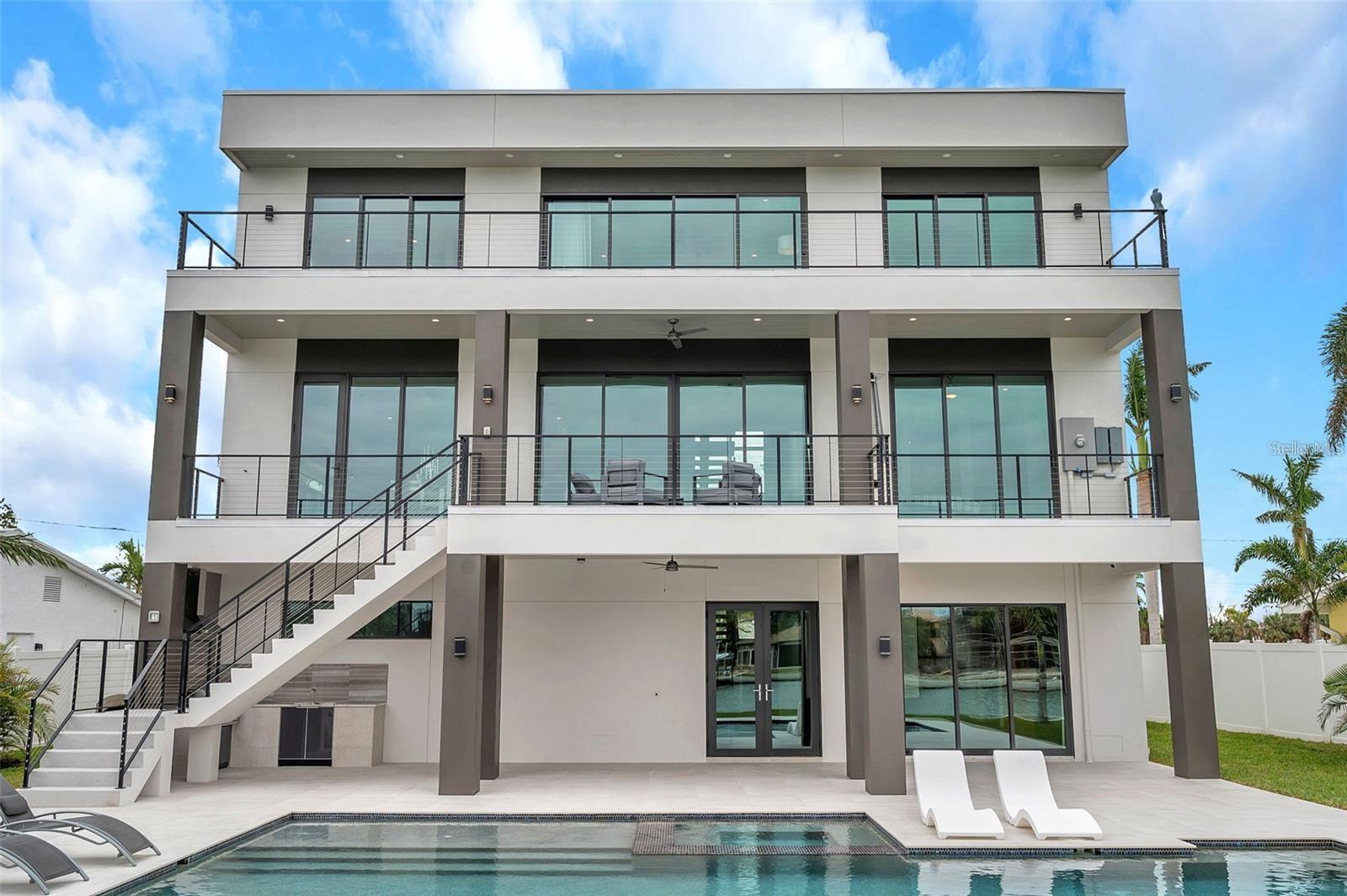 C7517469 Property Photo