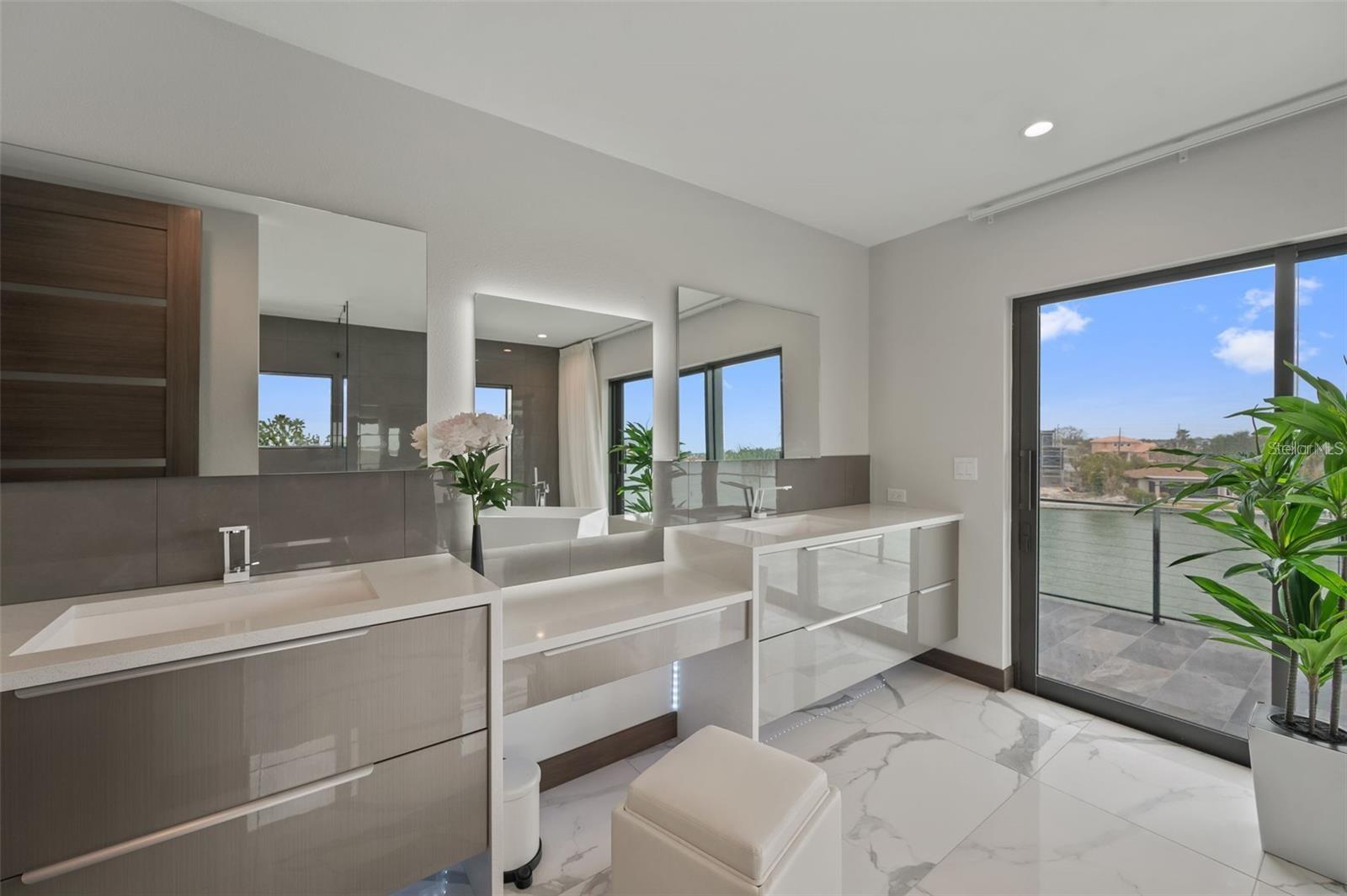 C7517469 Property Photo