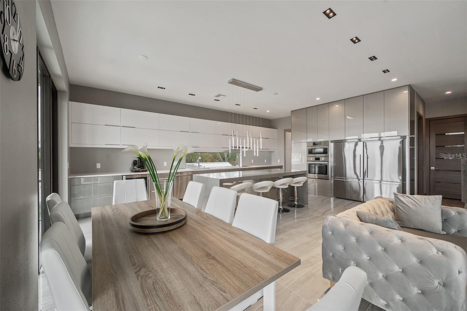 C7517469 Property Photo