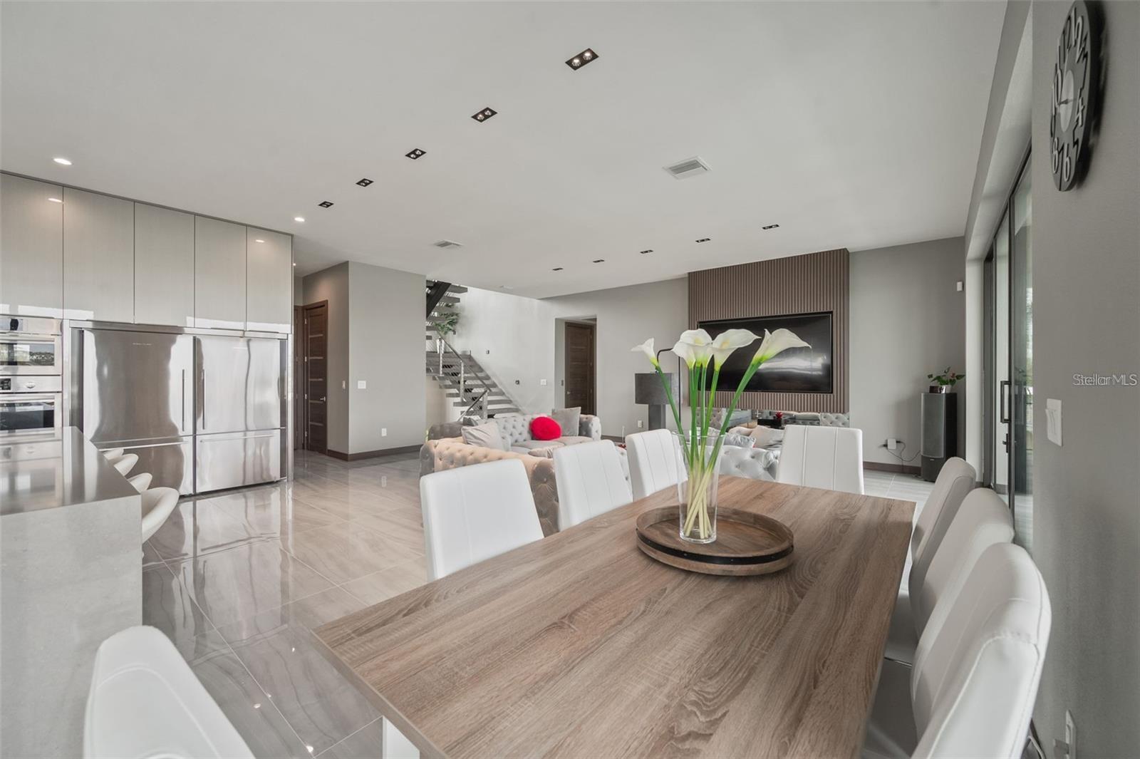 C7517469 Property Photo