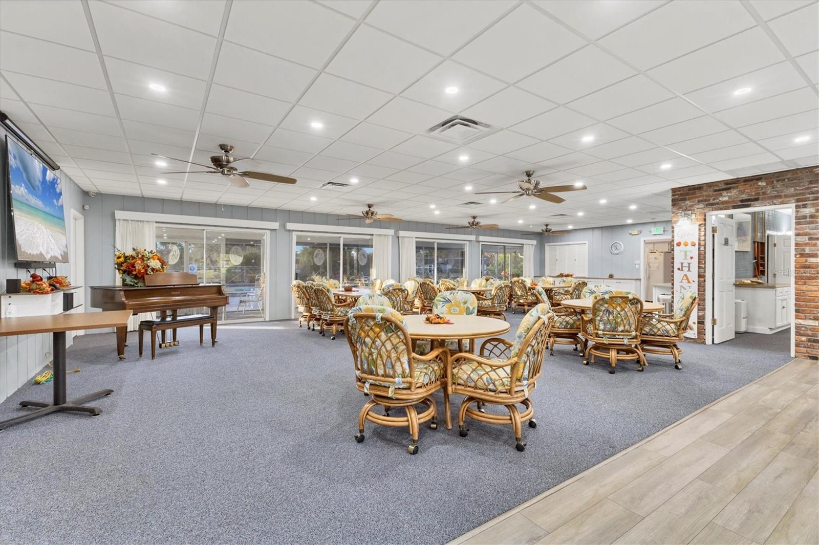 3947 PANOLA LN #180, SARASOTA, FL, 34232