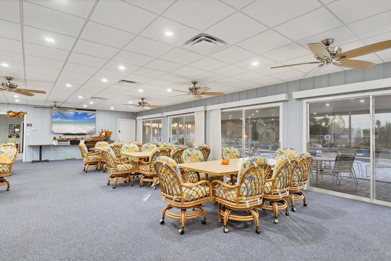 3947 PANOLA LN #180, SARASOTA, FL, 34232