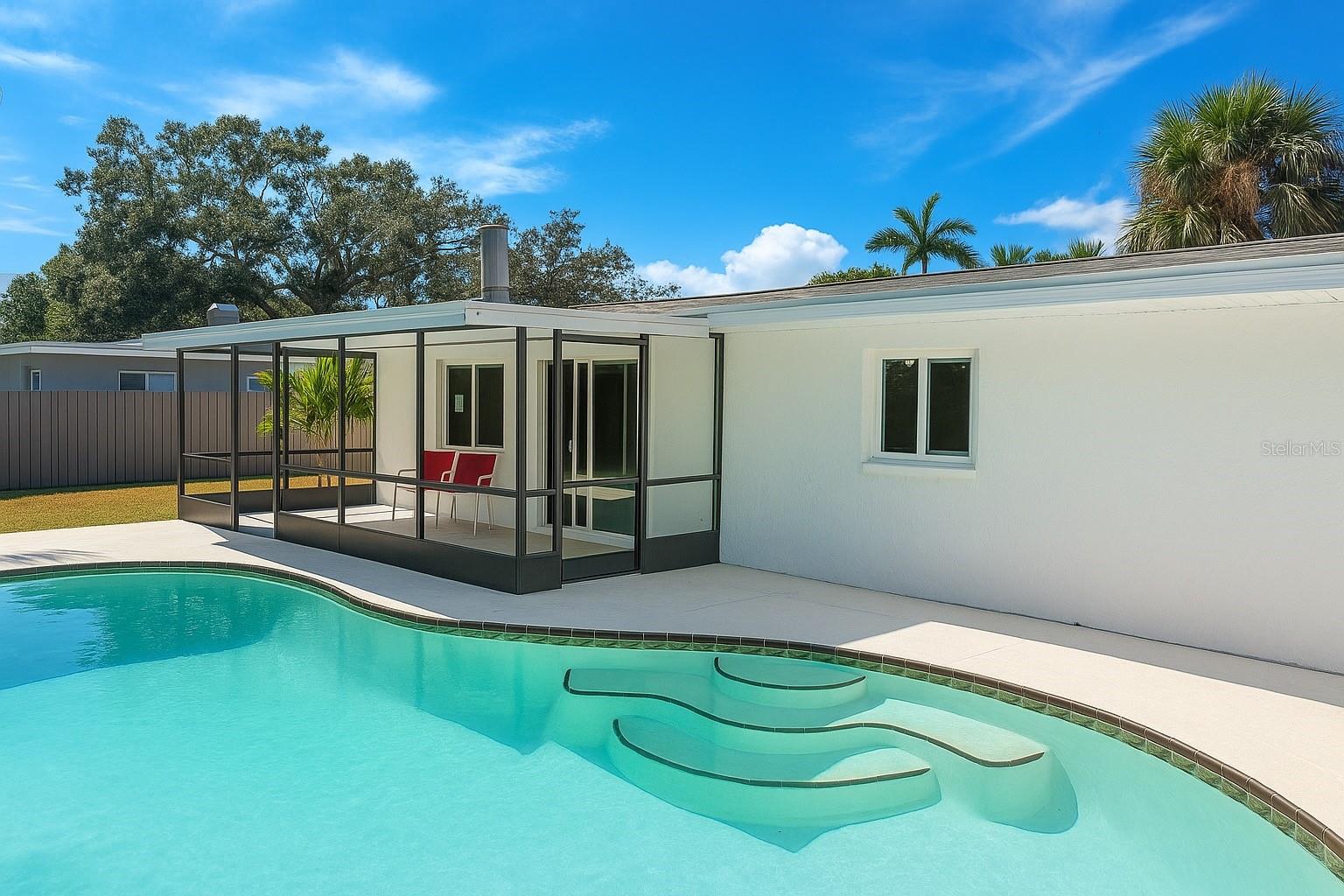 TB8446378 Property Photo