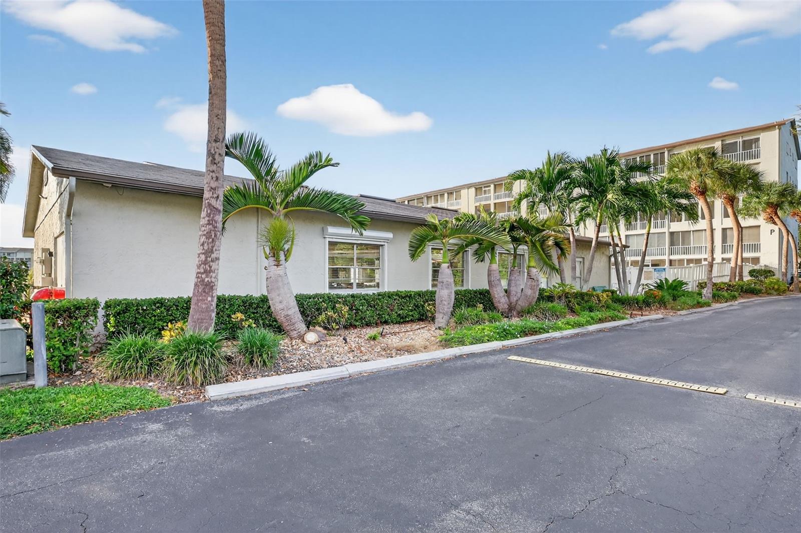 TB8446384 Property Photo