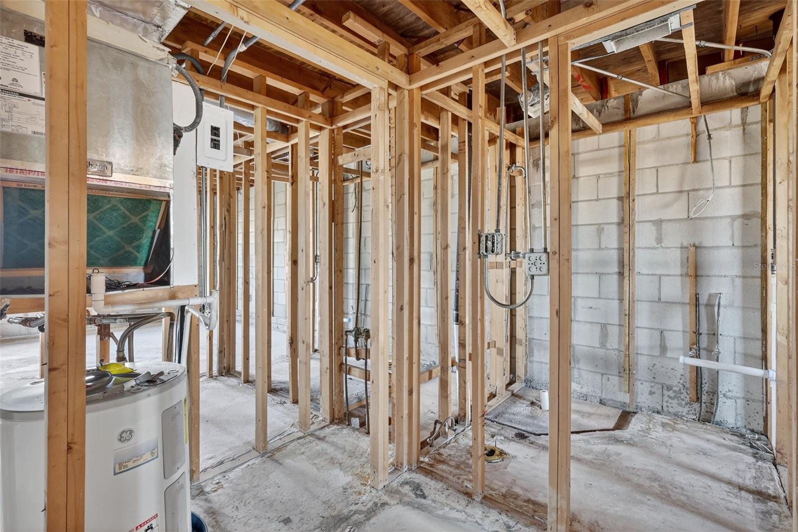 TB8446384 Property Photo