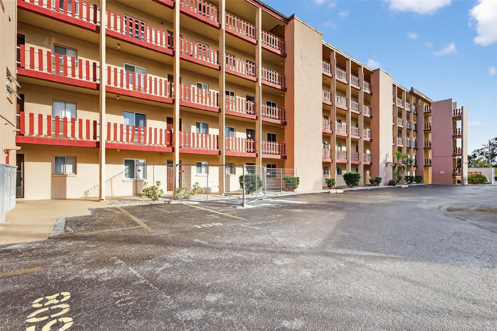 TB8446384 Property Photo