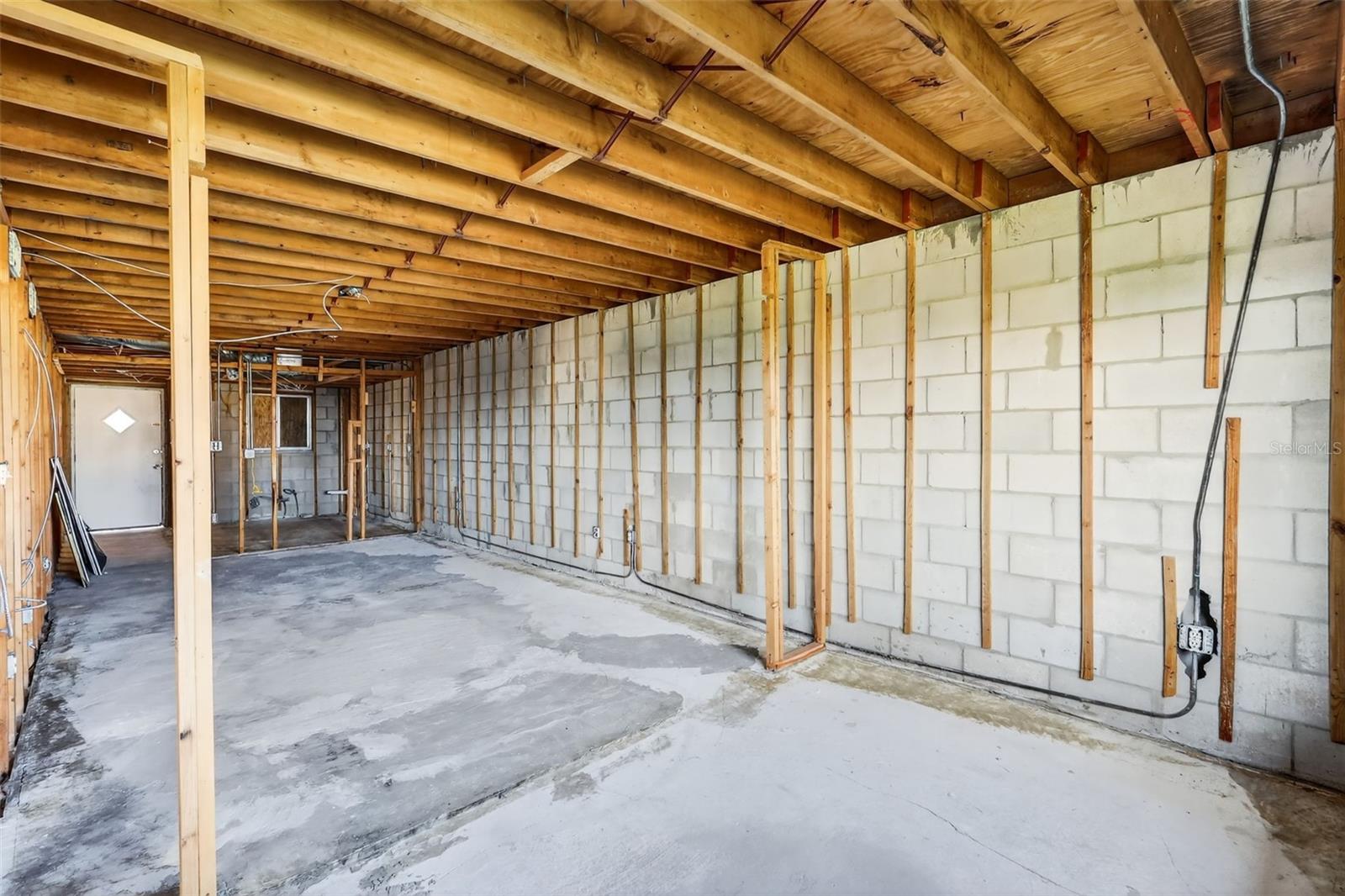 TB8446384 Property Photo