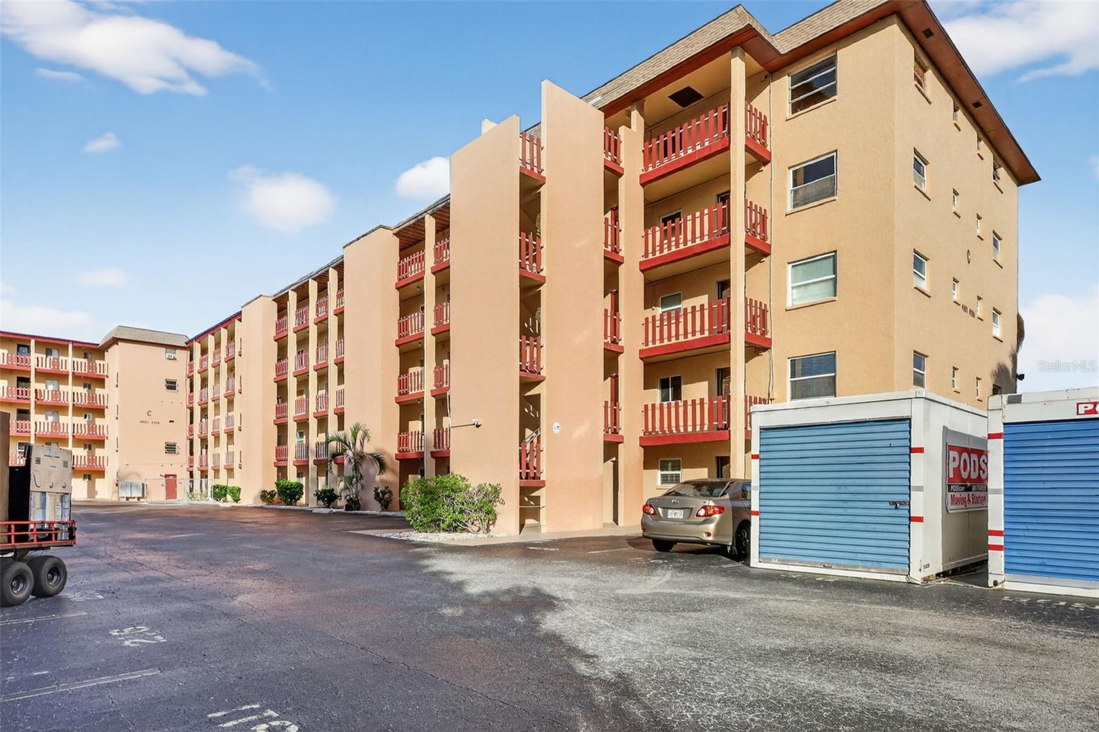 TB8446384 Property Photo