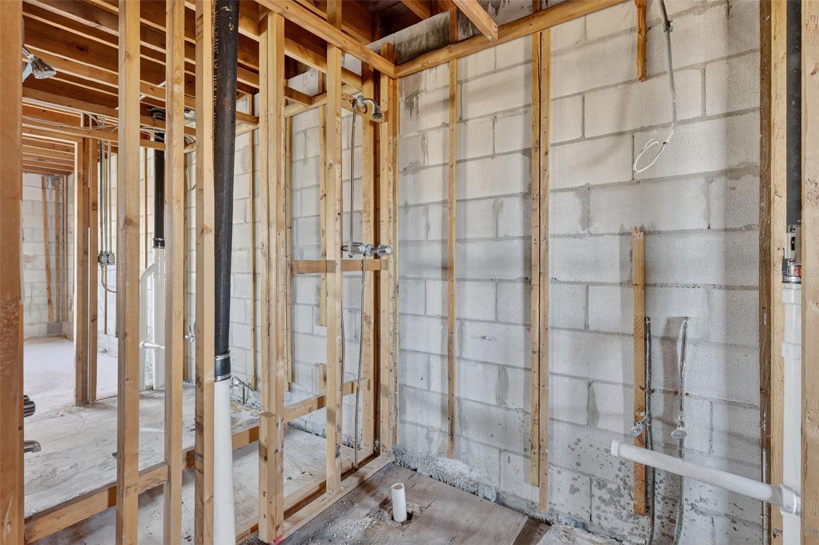 TB8446384 Property Photo