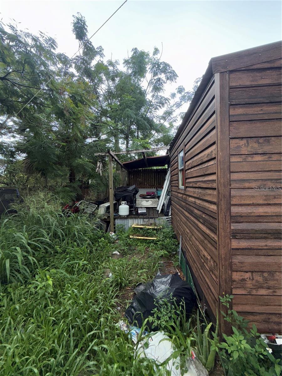 TB8446391 Property Photo