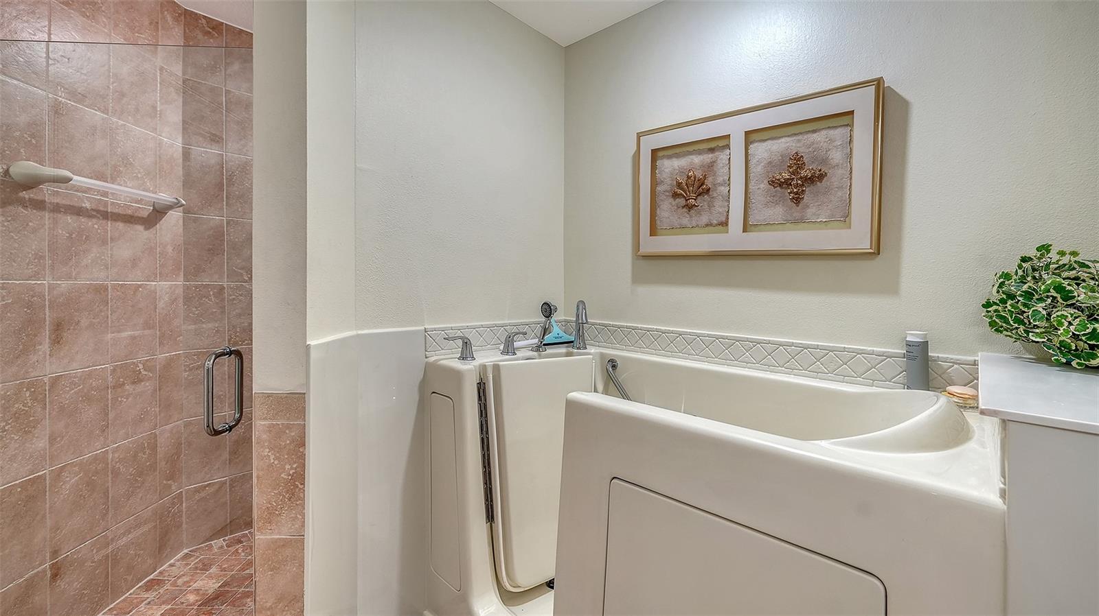 A4671434 Property Photo