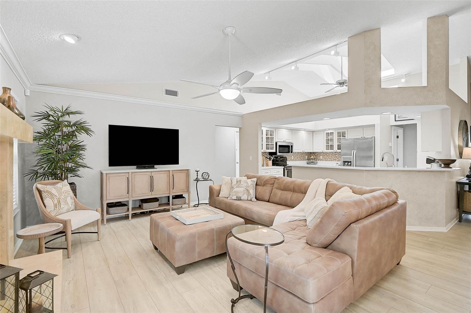 4312 PRO AM AVE E, BRADENTON, FL, 34203