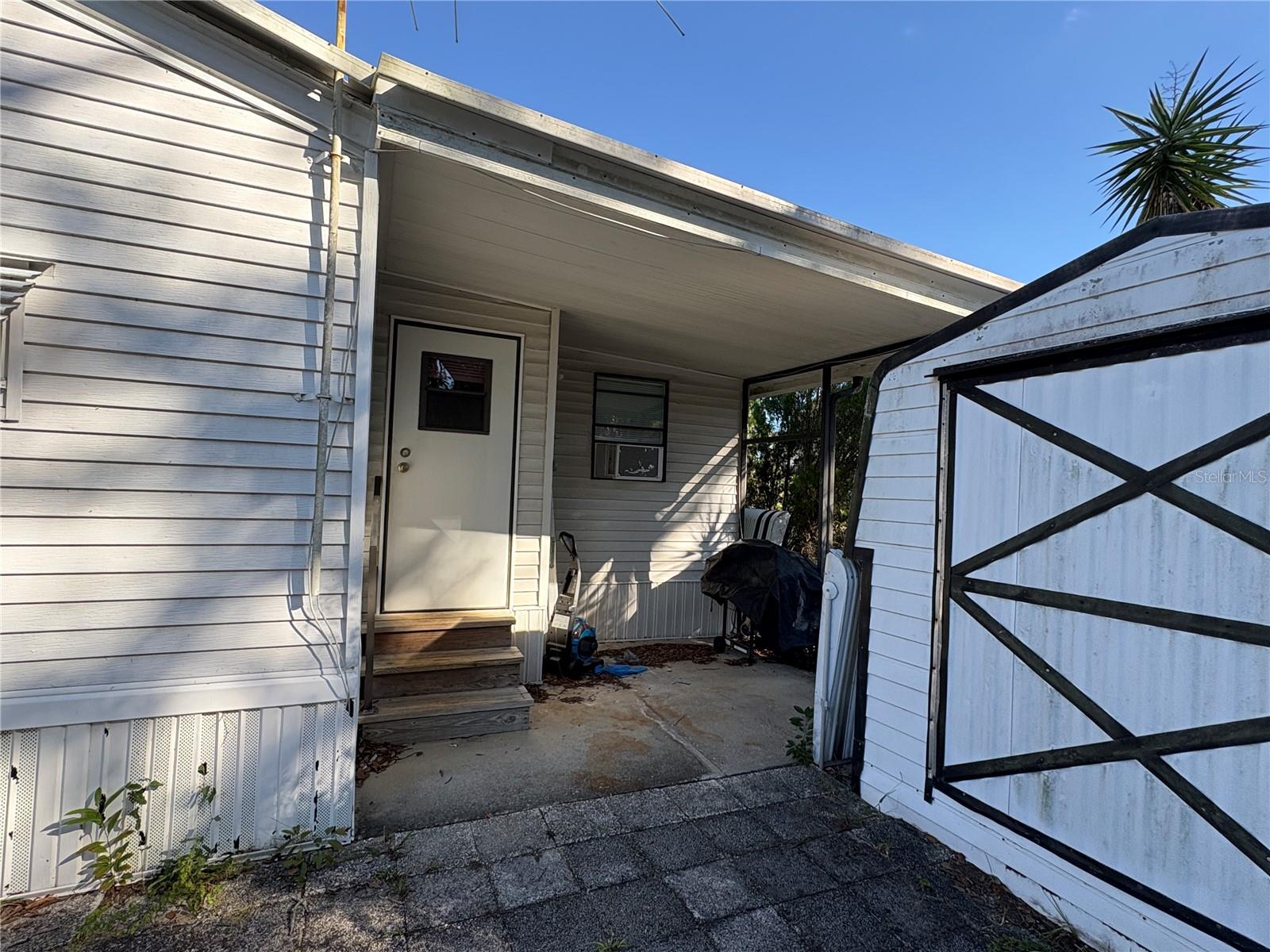 TB8446399 Property Photo