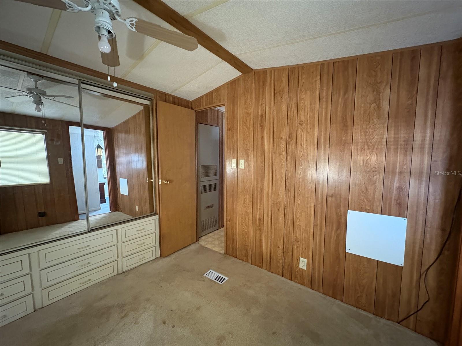 TB8446399 Property Photo