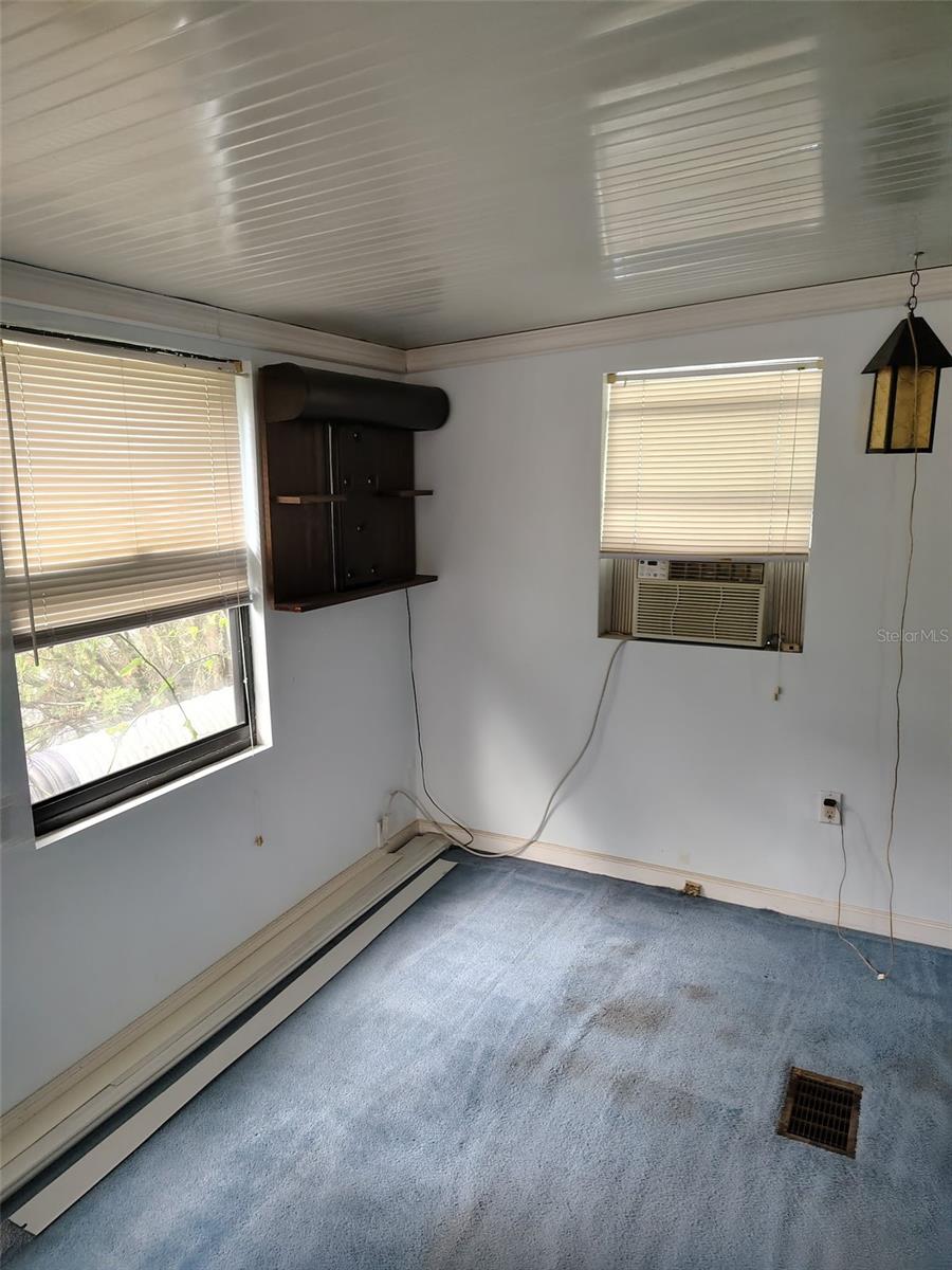 TB8446399 Property Photo