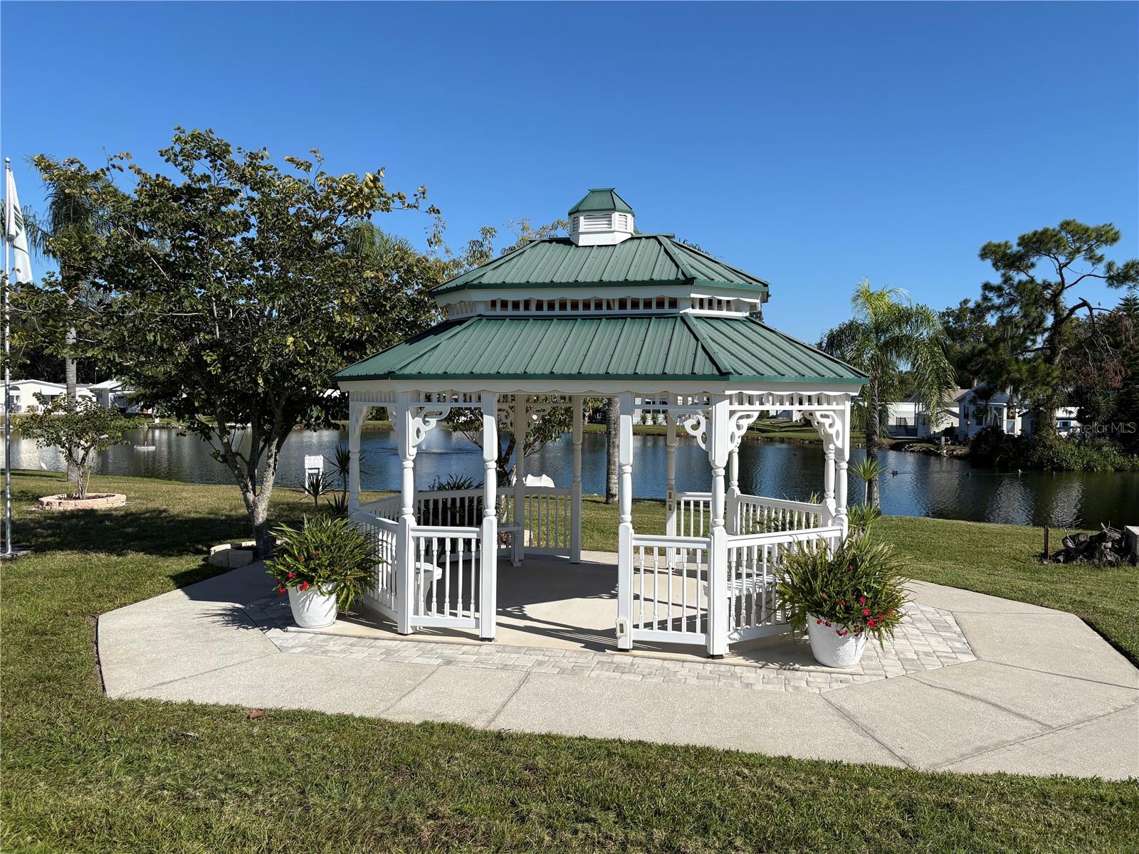 TB8446399 Property Photo